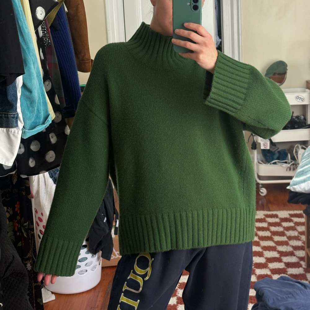 Chunky Green Cashmere Turtleneck Sweater